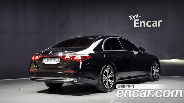 Mercedes-Benz E-Class W214 E200 Avantgarde - фото 1
