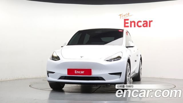 Tesla Model Y RWD - фото 2