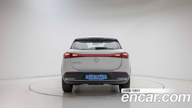 Mercedes-Benz EQA H243 EQA250 Progressive - фото 3