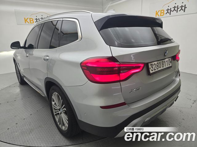 BMW X3 G01 xDrive 20i Luxury - фото 1