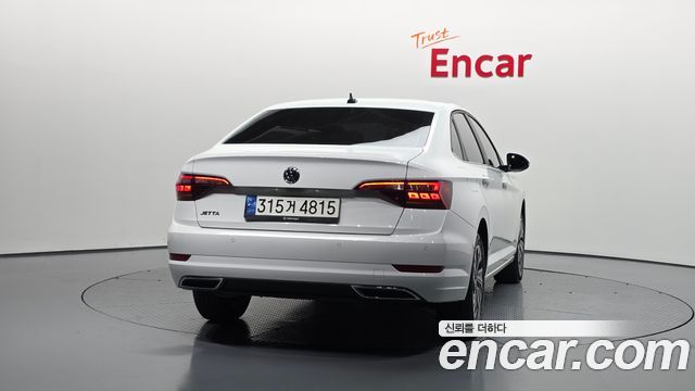 Volkswagen Jetta 7-го поколения 1.4 TSI Premium - фото 3