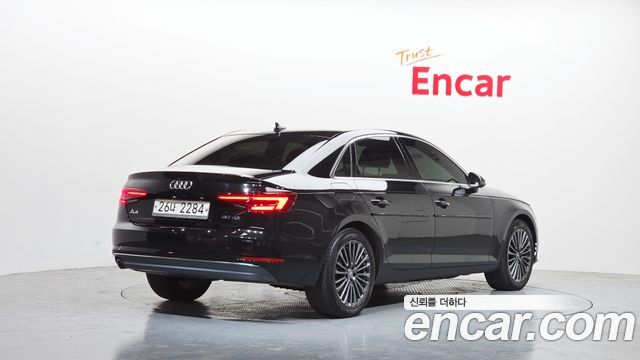 Audi A4 B9 30 TDI Premium - фото 1