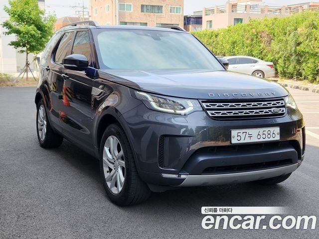 Land Rover Discovery 3.0 TD6 HSE - фото 0