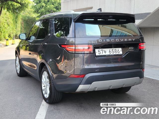 Land Rover Discovery 3.0 TD6 HSE - фото 1