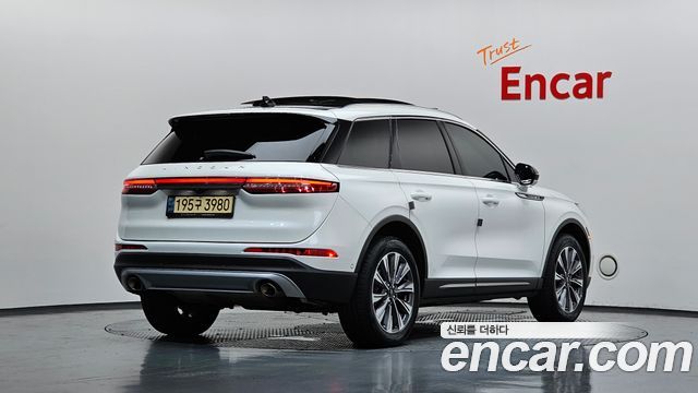Lincoln Corsair 2.0 Reserve AWD - фото 1