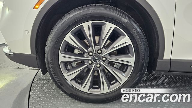 Lincoln Corsair 2.0 Reserve AWD - фото 4