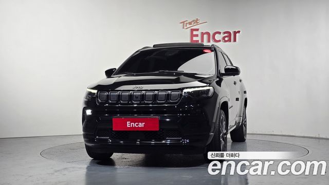 Jeep Compass 2-го поколения S2.4 AWD - фото 2
