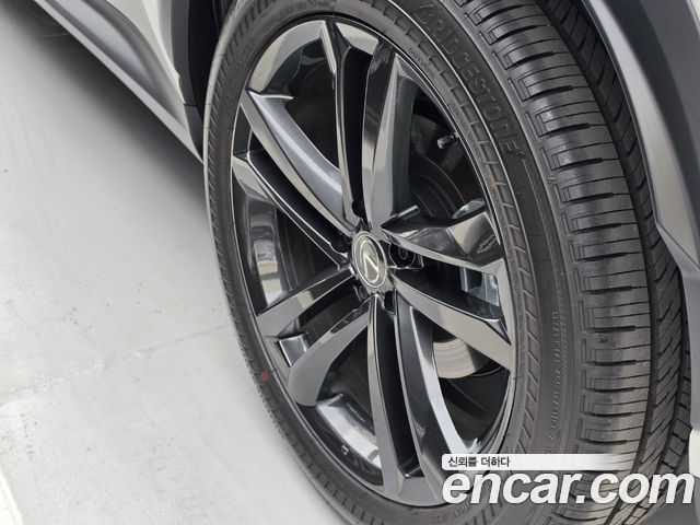 Lexus NX 2-го поколения Premium - фото 2