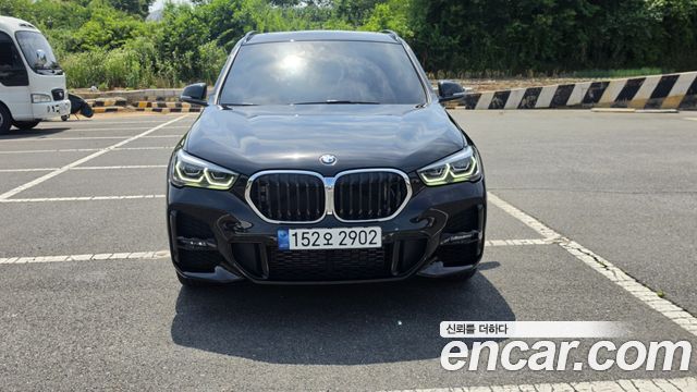 BMW X1 F48 xDrive 20i M Sport - фото 1