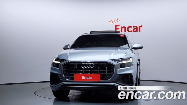 Audi Q8 50 TDI Quattro Premium - фото 2