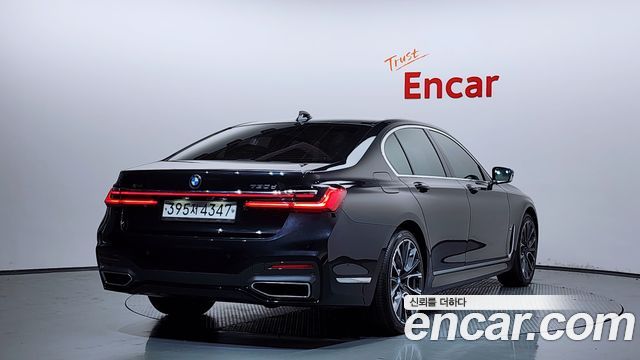 BMW 7-Series G11 730d xDrive M Sport - фото 1