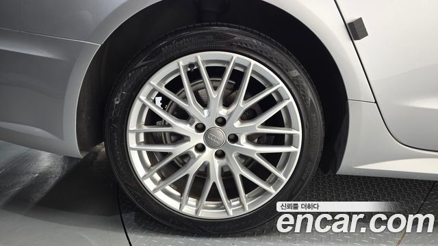 Audi A6 35 TDI Premium C7 - фото 4
