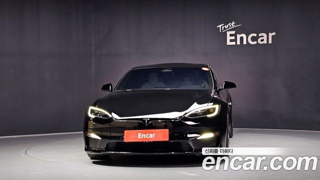 Tesla Model S AWD - фото 2