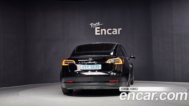 Tesla Model 3 Standard Range Plue RWD - фото 3