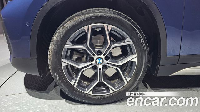 BMW X1 F48 xDrive 20i xLine - фото 4