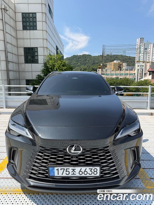 Lexus RX 5-го поколения Luxury - фото 0