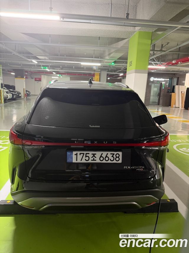 Lexus RX 5-го поколения Luxury - фото 3