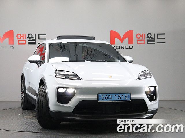 Porsche Macan EV 4S - фото 1