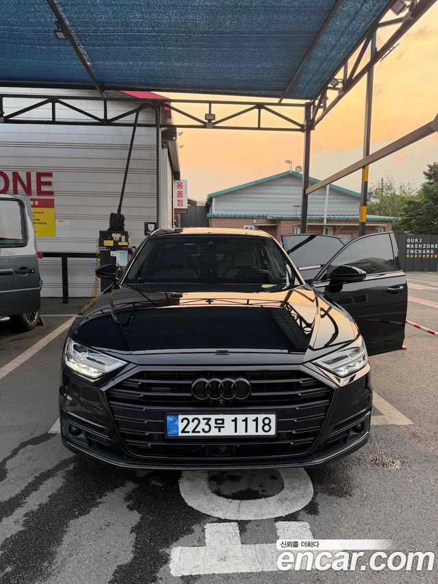 Audi A8 D5 55 TFSI Quattro LWB - фото 0