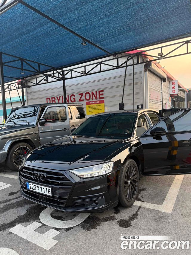 Audi A8 D5 55 TFSI Quattro LWB - фото 1