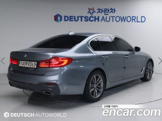 BMW 5-Series G30 520d xDrive M Sport Package Plus - фото 1