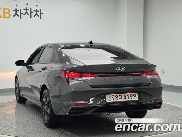 Hyundai Avante CN7, гибрид Modern - фото 1
