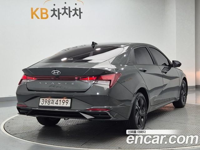 Hyundai Avante CN7, гибрид Modern - фото 3