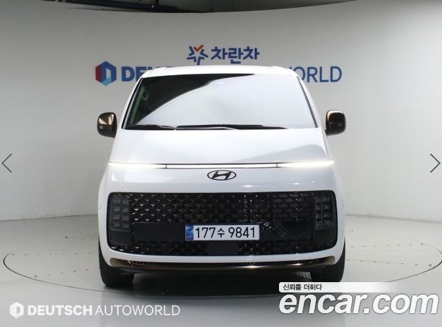 Hyundai Staria HEV 1.6 Lounge 9-Seater Prestige - фото 2
