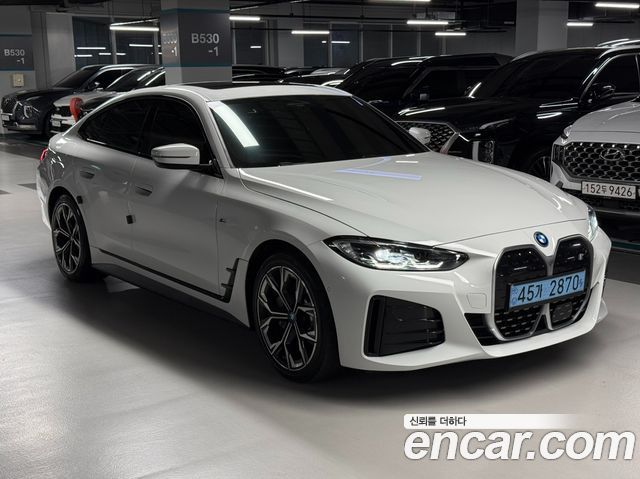 BMW i4 eDrive40 M Sports - фото 1