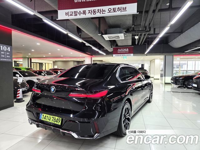 BMW 7-Series G70 740d xDrive M Sport - фото 4