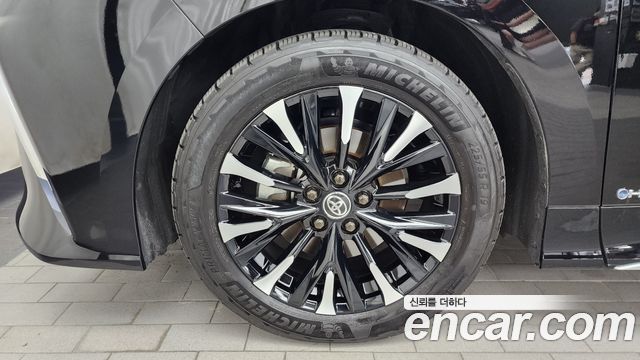 Toyota Alphard 4-го поколения 2.5 HEV Executive AWD - фото 4