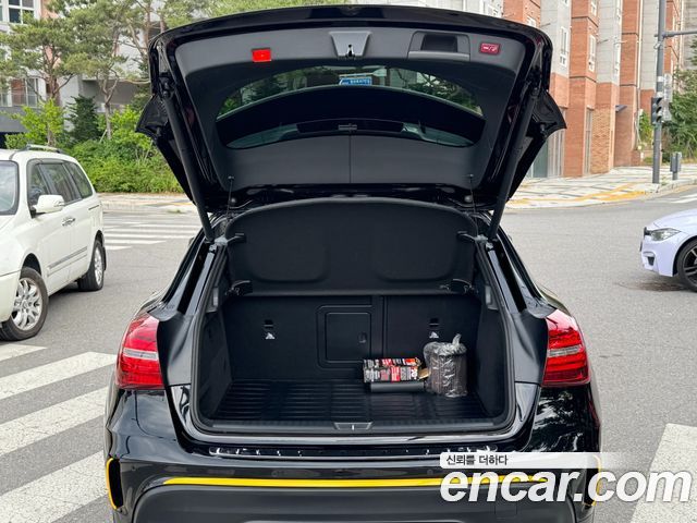 Mercedes-Benz GLA-Class X156 GLA45 AMG 4MATIC 50th Edition - фото 4