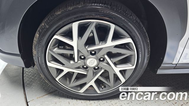 Hyundai Kona гибрид Premium Special - фото 3