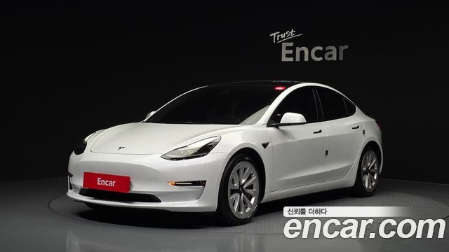 Tesla Model 3 Long Range AWD - фото 0