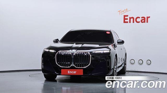 BMW 7-Series G70 740d xDrive M Sport - фото 2