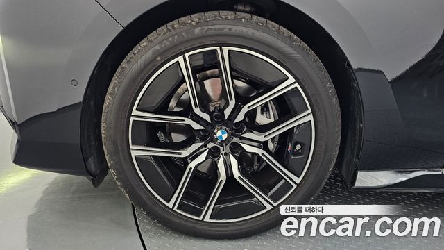 BMW 7-Series G70 740d xDrive M Sport - фото 4