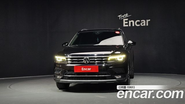 Volkswagen Tiguan 2.0 TDI Prestige - фото 2