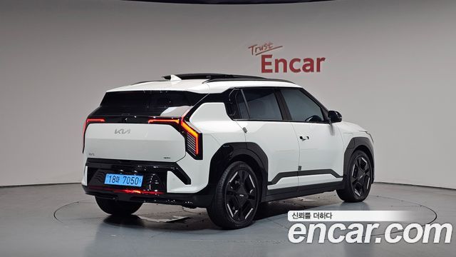 Kia EV3 Long Range 2WD GT Line - фото 0