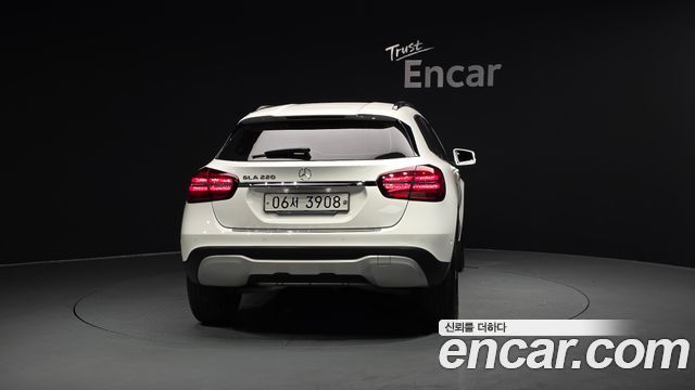 Mercedes-Benz GLA-Class X156 GLA220 - фото 3