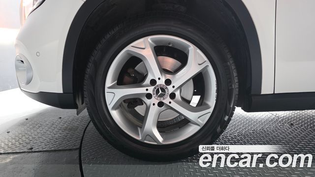 Mercedes-Benz GLA-Class X156 GLA220 - фото 4