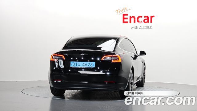 Tesla Model 3 Standard Range Plue RWD - фото 3