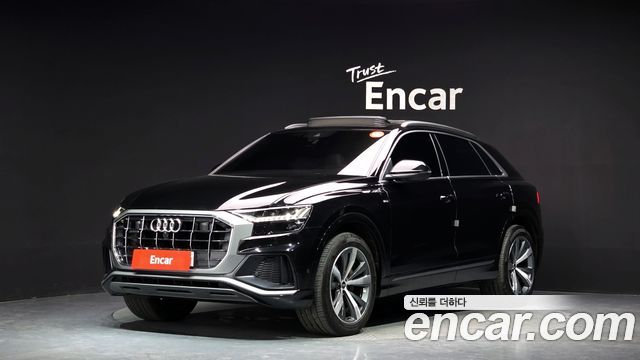 Audi Q8 50 TDI Quattro Premium - фото 0