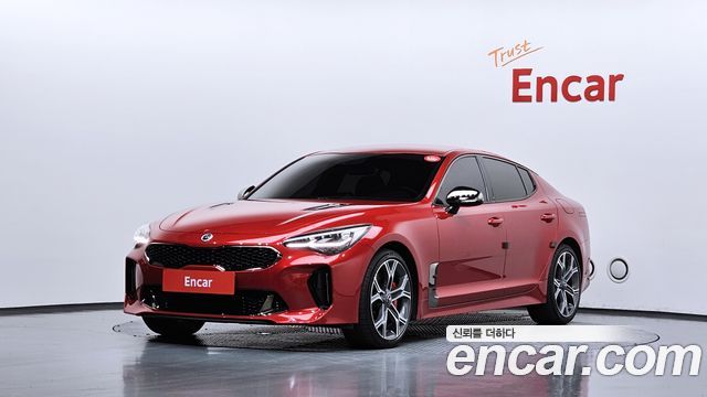 Kia Stinger 2.0 Turbo 2WD Platinum - фото 0