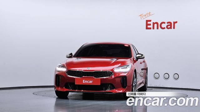 Kia Stinger 2.0 Turbo 2WD Platinum - фото 2