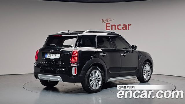Mini Countryman Classic Plus Launch Pack 2nd Gen - фото 1