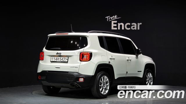 Jeep Renegade 2.4 Limited - фото 1