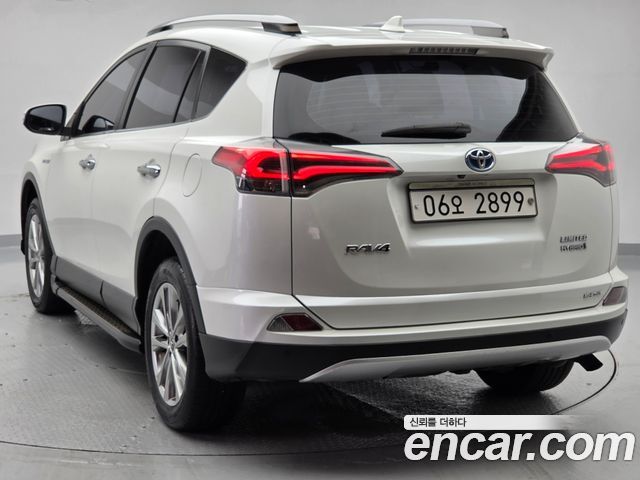 Toyota RAV4 2.5 4WD Hybrid 4th - фото 3