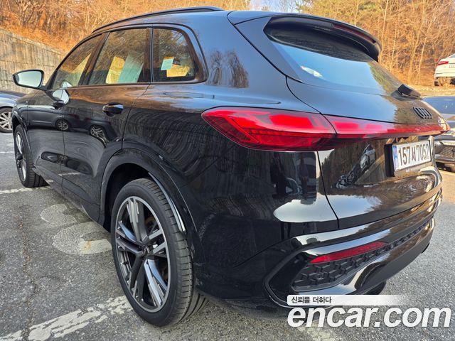 Audi Q5 45 TFSI Quattro S Line Black Ediiton - фото 2
