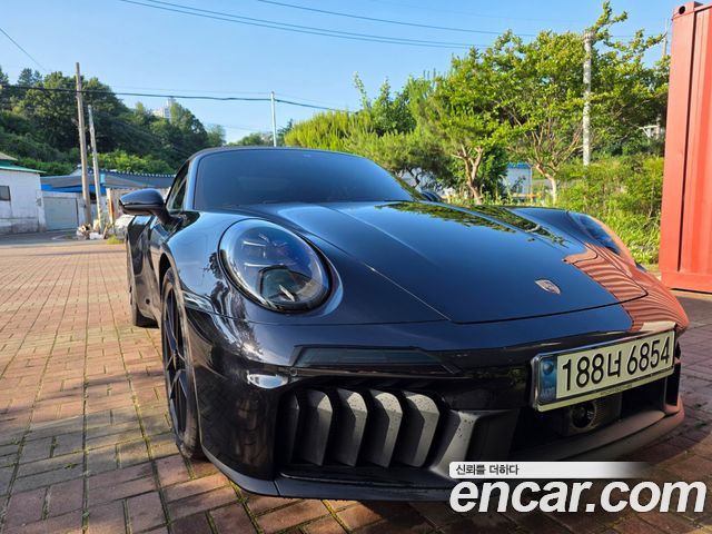 Porsche 911 Carrera GTS Cabriolet - фото 0