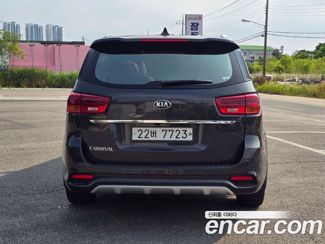 Kia Carnival Новый 9-Seater Noblesse Special - фото 3